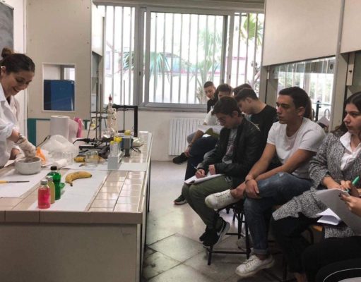 LABORATORIO DI CHIMICA: CHI È IL COLPEVOLE?