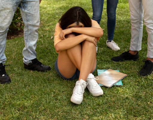 Ferite tra i banchi: quando il bullismo lascia segni invisibili